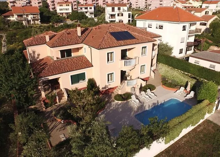 In With Sea View, Balcony, Air Conditioning, Wifi 858-2
