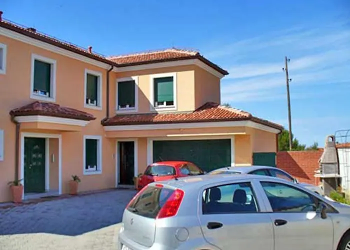 In With Sea View, Balcony, Air Conditioning, Wifi 858-2 아파트 자다르