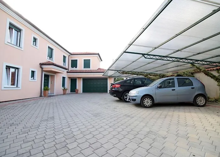In With Sea View, Balcony, Air Conditioning, Wifi 858-2 *