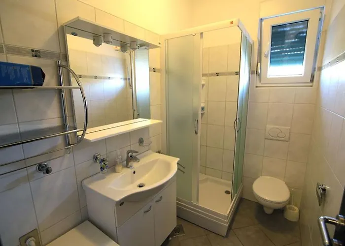 아파트 In With Sea View, Balcony, Air Conditioning, Wifi 858-2 자다르